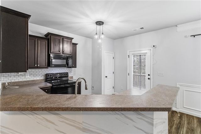 116 Spring Way Square, Canton, GA 30114