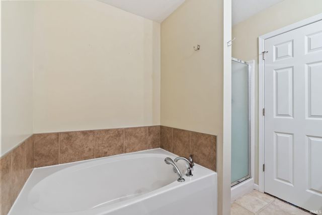 1834 Shakespeare Boulevard, Fort Wayne, IN 46818