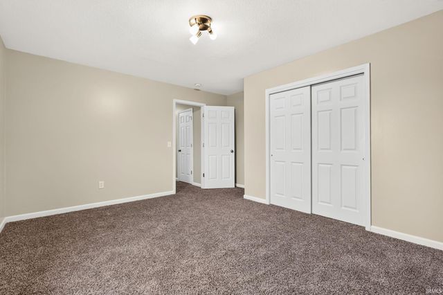 1834 Shakespeare Boulevard, Fort Wayne, IN 46818