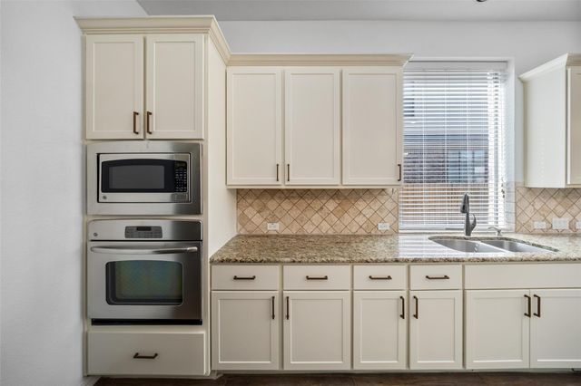 3311 Sunset Field Lane, Missouri City, TX 77459