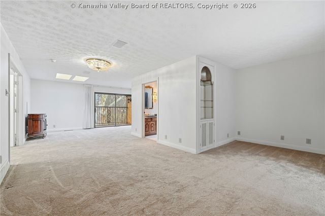 1329 Pennsylvania Avenue, St Albans, WV 25177