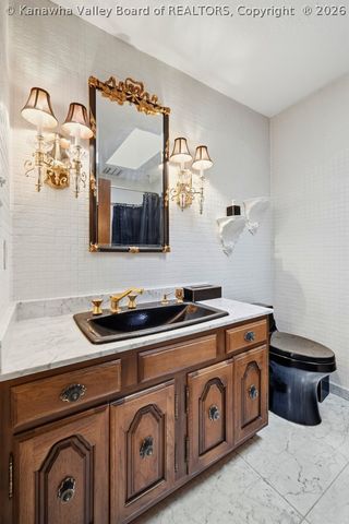 1329 Pennsylvania Avenue, St Albans, WV 25177