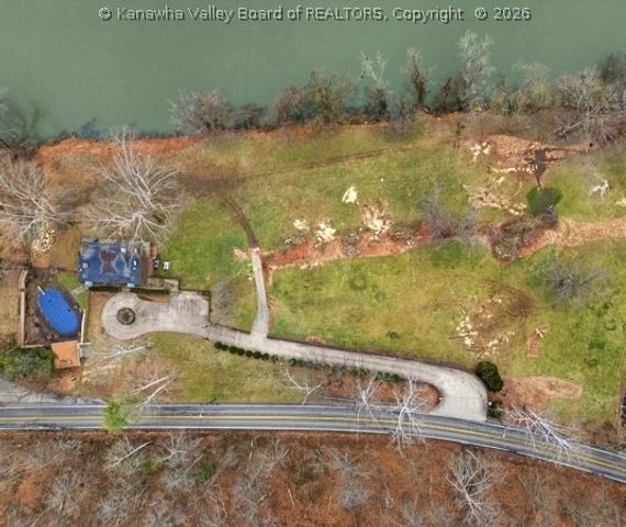 1329 Pennsylvania Avenue, St Albans, WV 25177