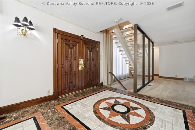 1329 Pennsylvania Avenue, St Albans, WV 25177