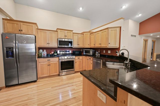 40 86th Street NW, Rice, MN 56367