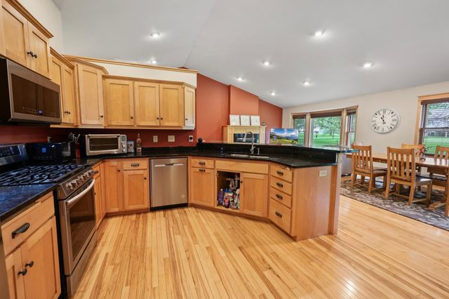 40 86th Street NW, Rice, MN 56367