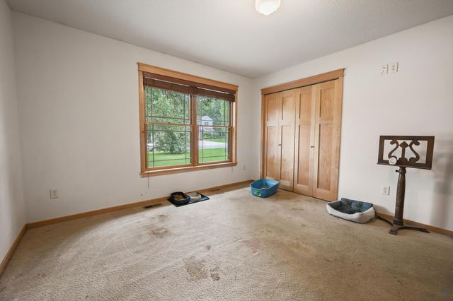 40 86th Street NW, Rice, MN 56367