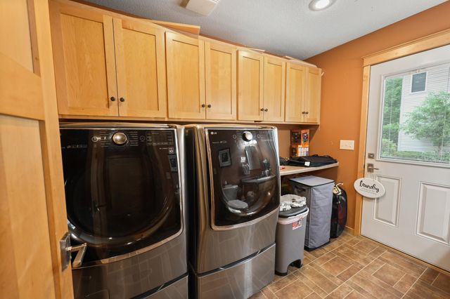 40 86th Street NW, Rice, MN 56367