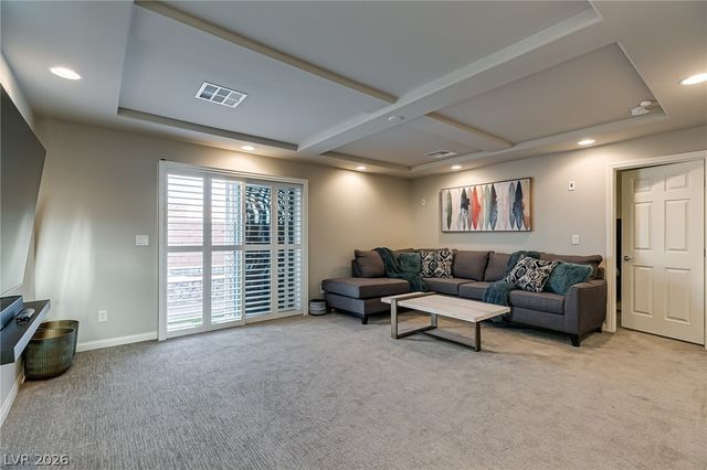 10072 Kangaroo Island Court, Las Vegas, NV 89141