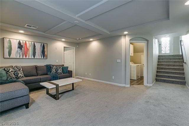 10072 Kangaroo Island Court, Las Vegas, NV 89141