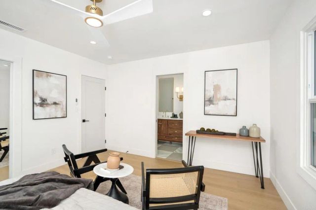 18438 Los Alimos St, Northridge, CA 91326