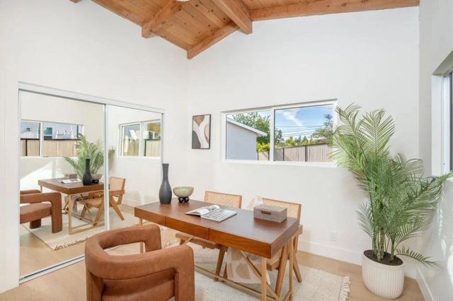 18438 Los Alimos St, Northridge, CA 91326