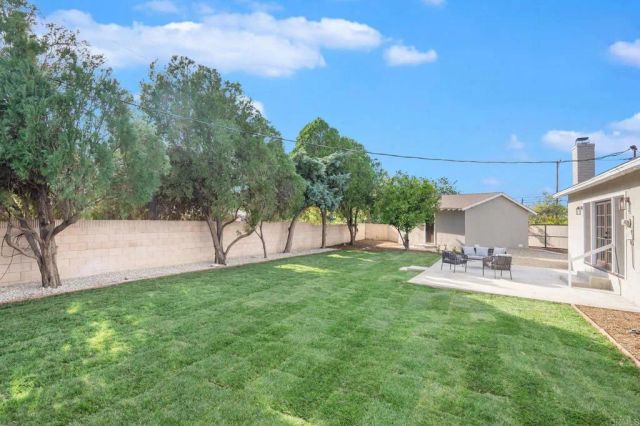 18438 Los Alimos St, Northridge, CA 91326