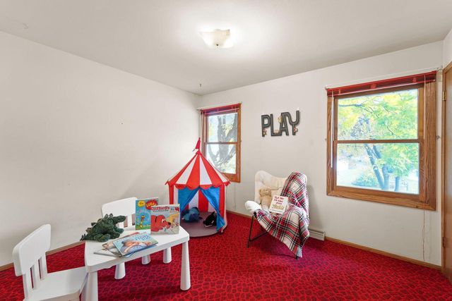 1804 Hemit AVENUE, Waukesha, WI 53189