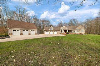 13090 Woodhaven Drive, Grand Haven, MI 49417