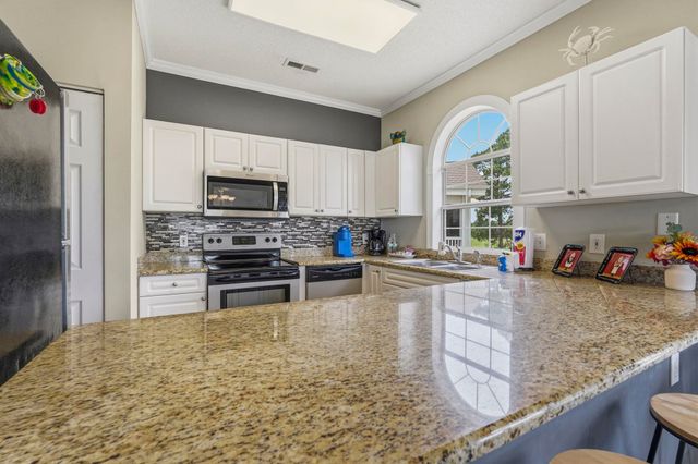 4673 Wild Iris Dr Apt 301, Myrtle Beach, SC 29577