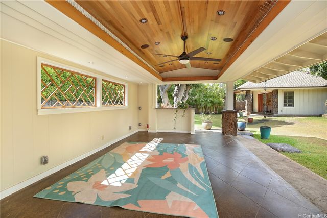 1116 Kealaolu Avenue, Honolulu, HI 96816