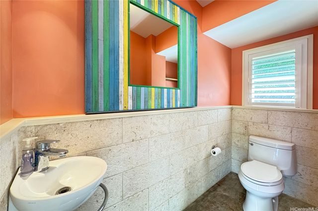 1116 Kealaolu Avenue, Honolulu, HI 96816