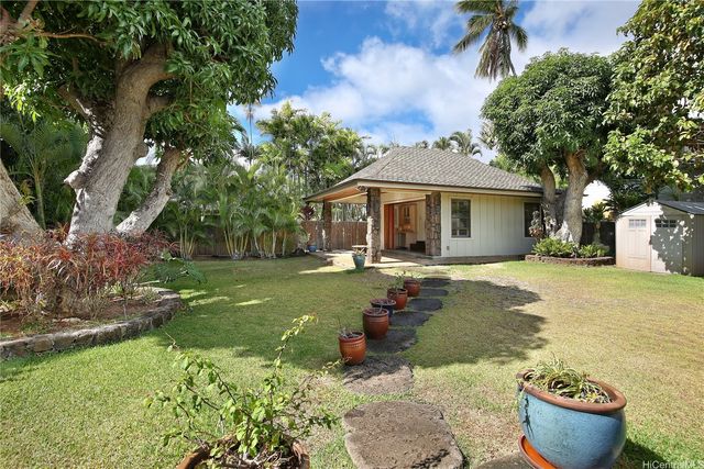 1116 Kealaolu Avenue, Honolulu, HI 96816