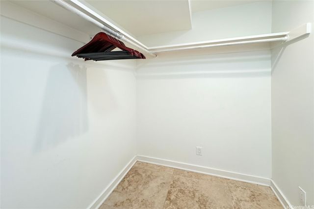 1116 Kealaolu Avenue, Honolulu, HI 96816