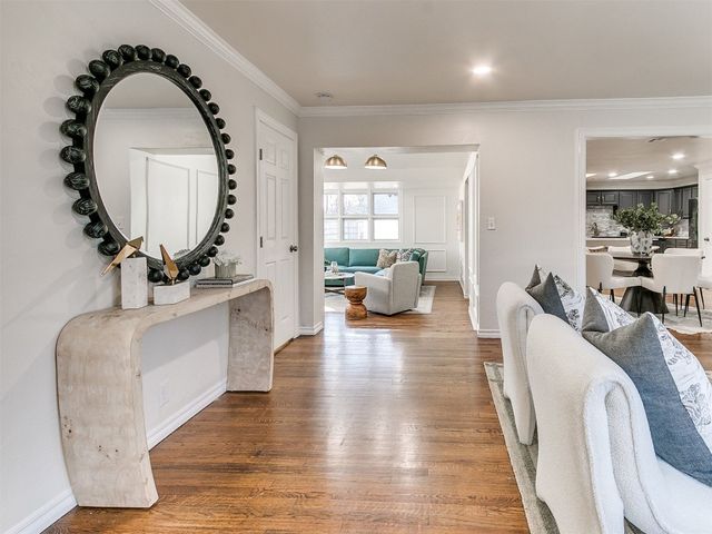 1804 Guilford Lane, Nichols Hills, OK 73120