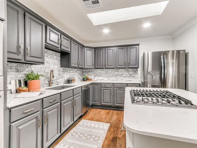 1804 Guilford Lane, Nichols Hills, OK 73120