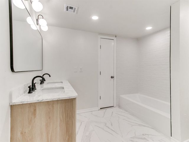 1804 Guilford Lane, Nichols Hills, OK 73120