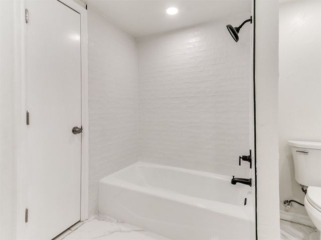 1804 Guilford Lane, Nichols Hills, OK 73120