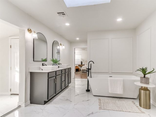 1804 Guilford Lane, Nichols Hills, OK 73120