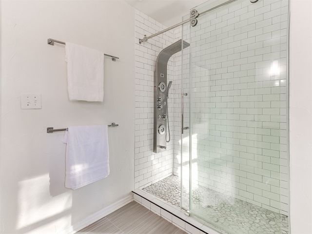 1804 Guilford Lane, Nichols Hills, OK 73120