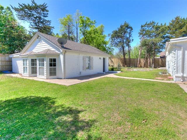 1804 Guilford Lane, Nichols Hills, OK 73120
