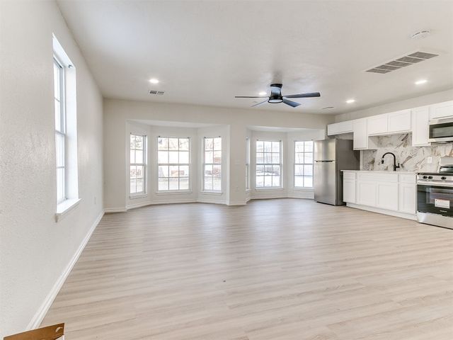 1804 Guilford Lane, Nichols Hills, OK 73120