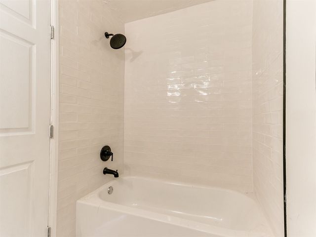 1804 Guilford Lane, Nichols Hills, OK 73120
