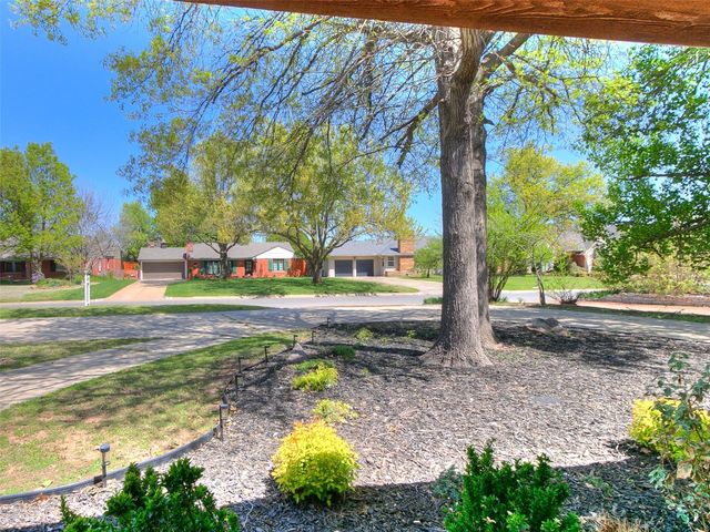 1804 Guilford Lane, Nichols Hills, OK 73120