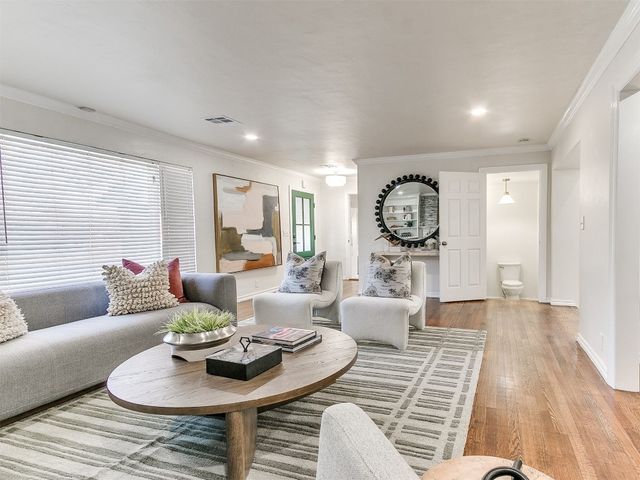 1804 Guilford Lane, Nichols Hills, OK 73120