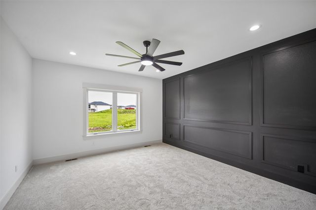 4081 NW 181st Street, Clive, IA 50325