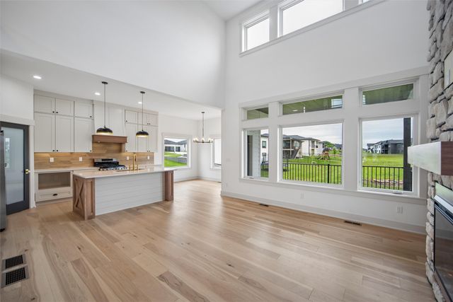 4081 NW 181st Street, Clive, IA 50325