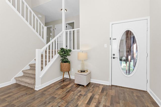 16 Creek Forest Lane, Conroe, TX 77384