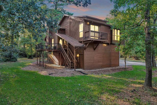16 Creek Forest Lane, Conroe, TX 77384
