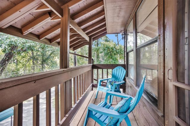 16 Creek Forest Lane, Conroe, TX 77384