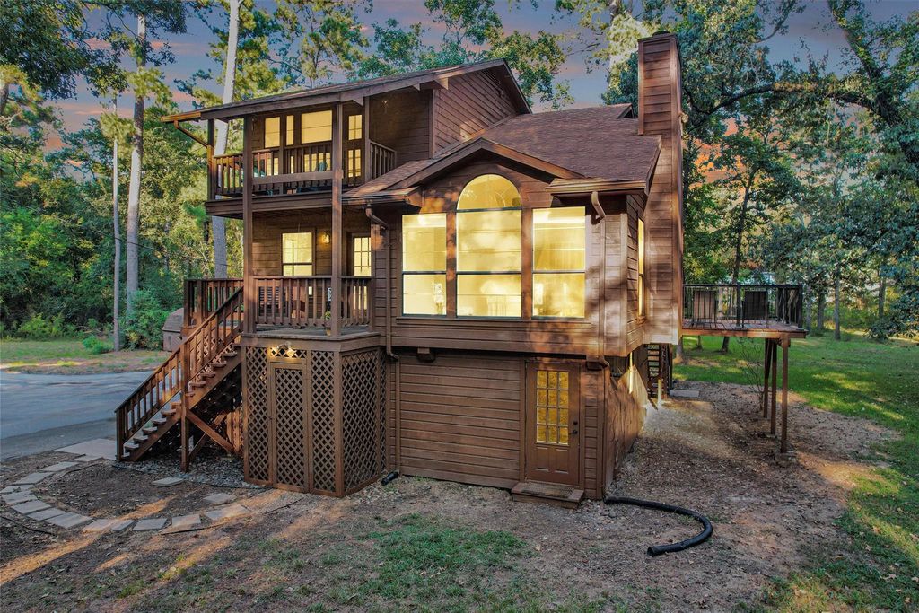 16 Creek Forest Lane, Conroe, TX 77384