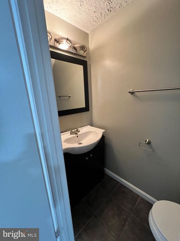 4201 DRAKE CT, Waldorf, MD 20603