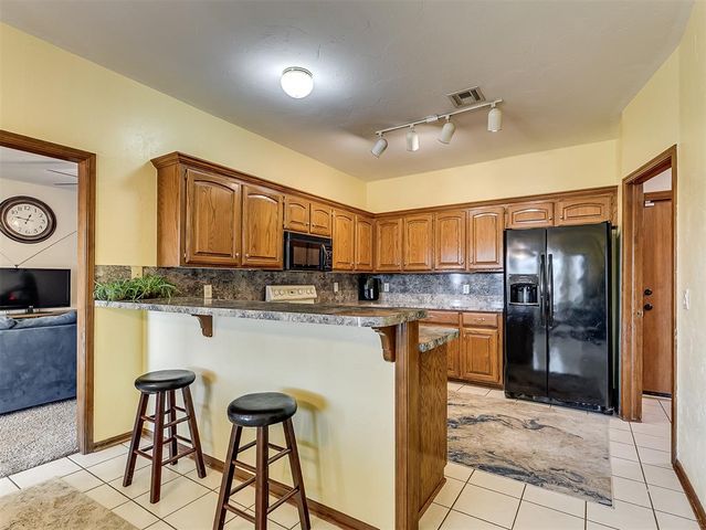 2137 NE 13th Street, Moore, OK 73160