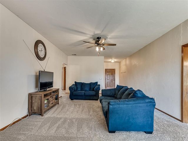 2137 NE 13th Street, Moore, OK 73160