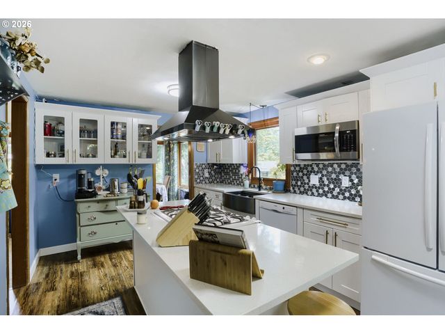 6910 Sw POTOMAC St, Tualatin, OR 97062