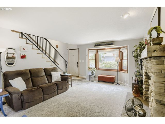 6910 Sw POTOMAC St, Tualatin, OR 97062