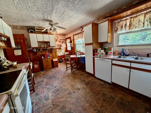 1825 Hollis Avenue, North Augusta, SC 29841