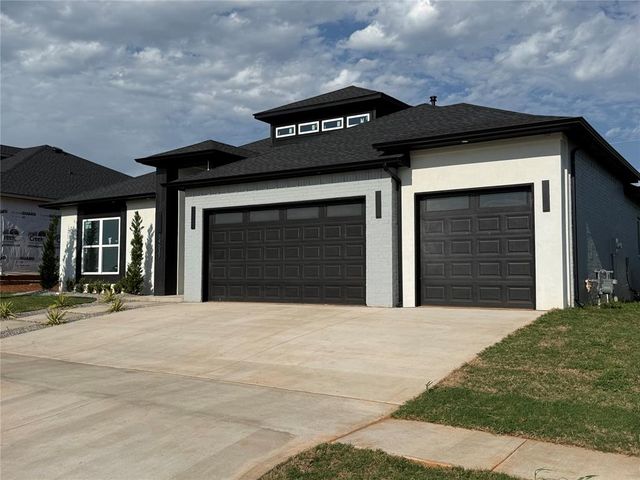 14537 Astor Lane, Yukon, OK 73099