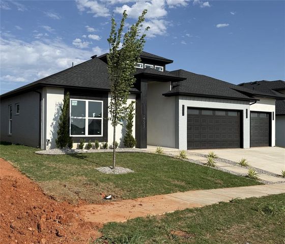 14537 Astor Lane, Yukon, OK 73099