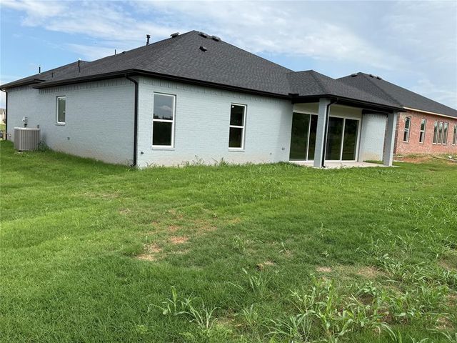 14537 Astor Lane, Yukon, OK 73099